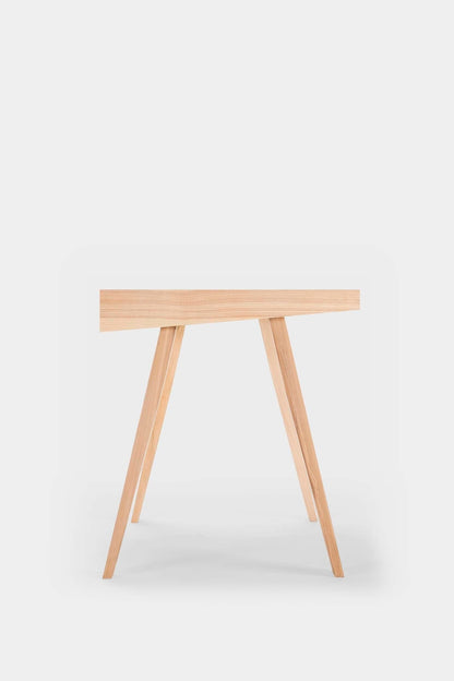 4.9 Desk - WFP Store